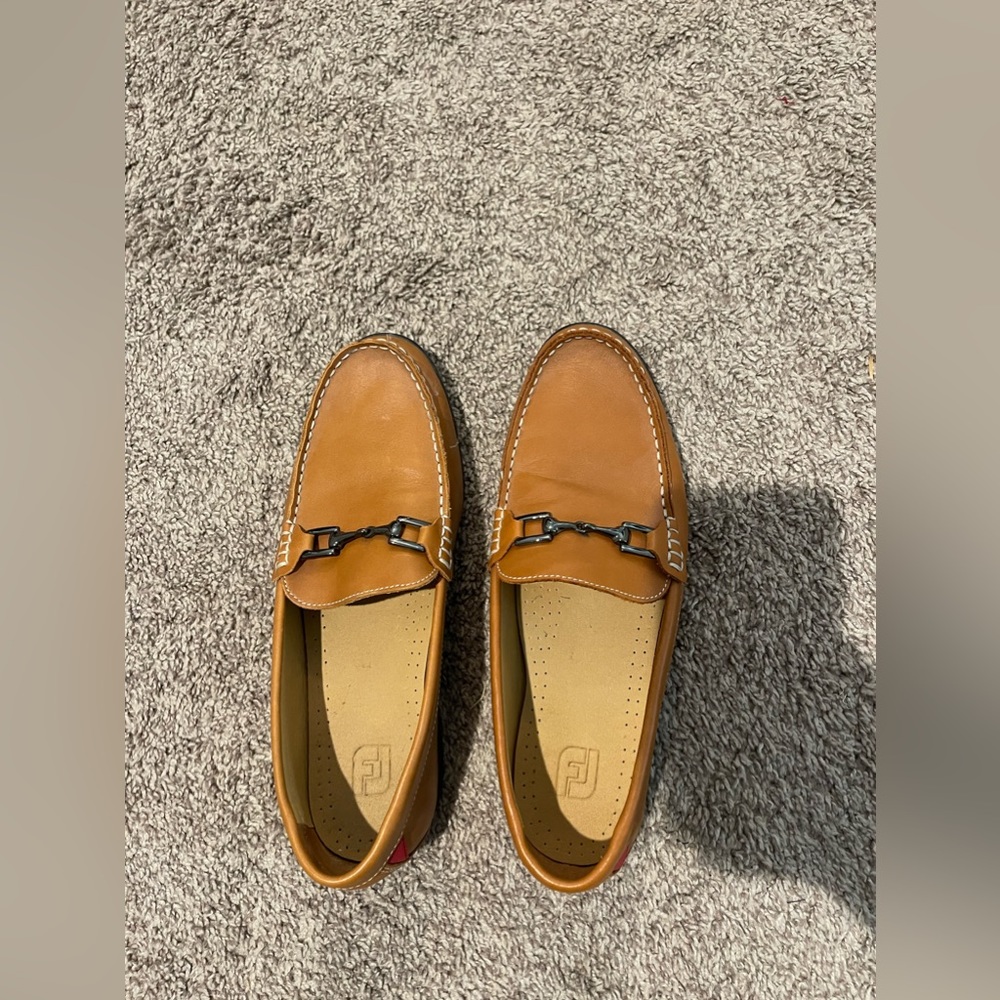 FJ men’s loafers